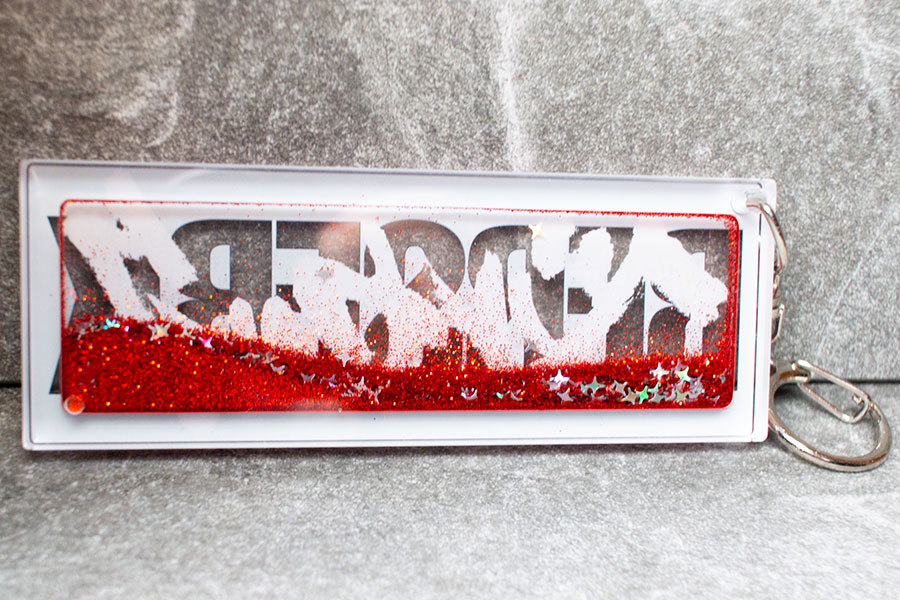 ベルセルク グリッターキーホルダー（裏側）