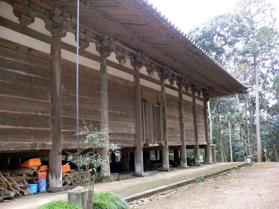 国宝 朝光寺の後ろ