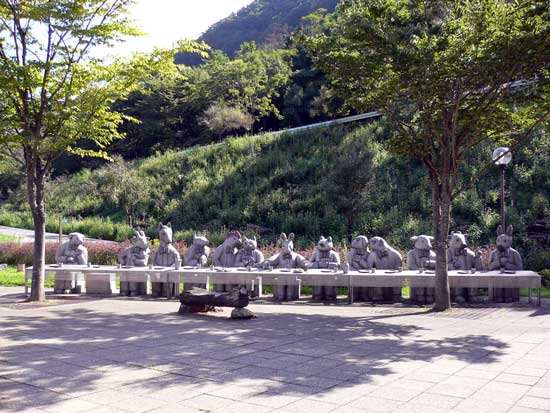 あさご芸術の森 「最後の牛餐」に集合した一同 藤原吉志子