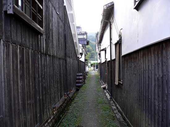 旧宿場町ひらふくの間の道