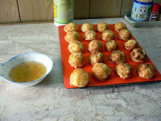 曽根天満宮前の明石焼き屋