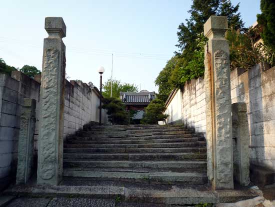 清勝寺の入口