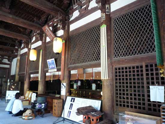 鶴林寺 本堂の中（国宝）