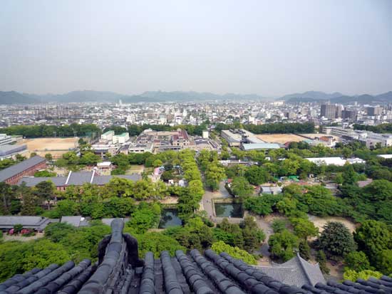 国宝姫路城の中から外を見た写真(東側)