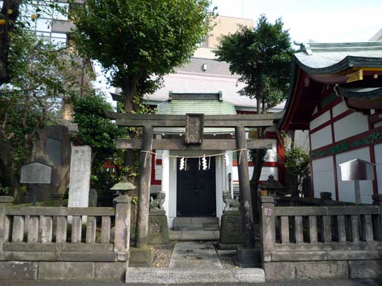 籠祖神社