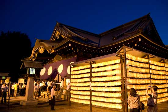 靖国神社 みたままつり