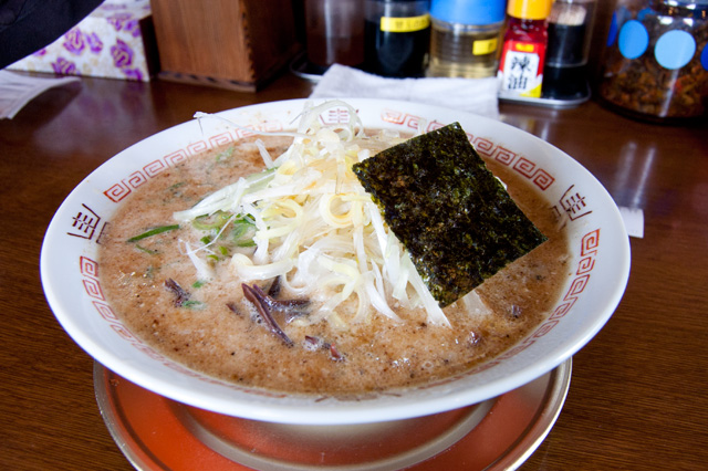 哲麺（ラーメン屋）