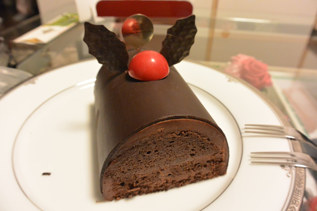 Pierre Marcolini ピエール マルコリーニ の14年クリスマスケーキ ぞえぞえねっと