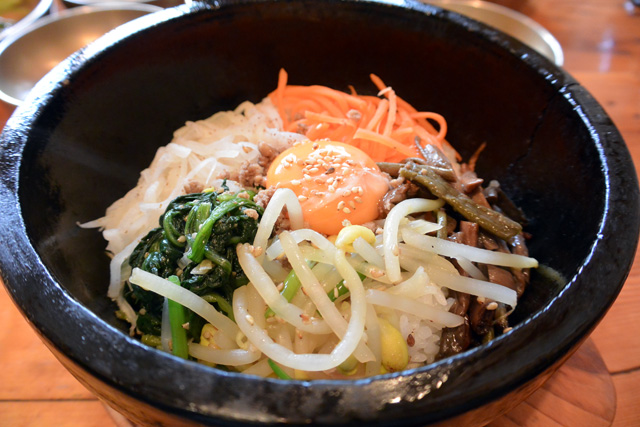 韓国家庭料理 チョンハクトン 石焼きビビンバ