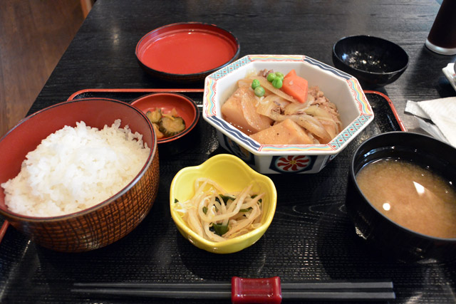 郷土料理 三陸 肉じゃが定食