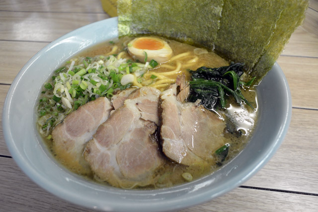 らすたのらすた麺